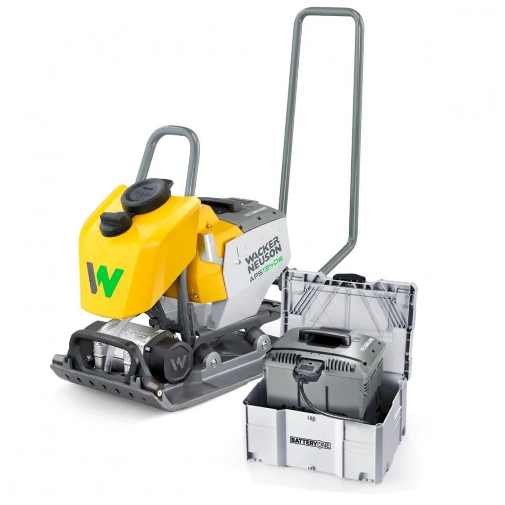 WACKER NEUSON APS1340E BATTERY VIBRATORY PLATE WITH 2 BOB10 BATTERIES & QUICK CHARGER - 5100072087