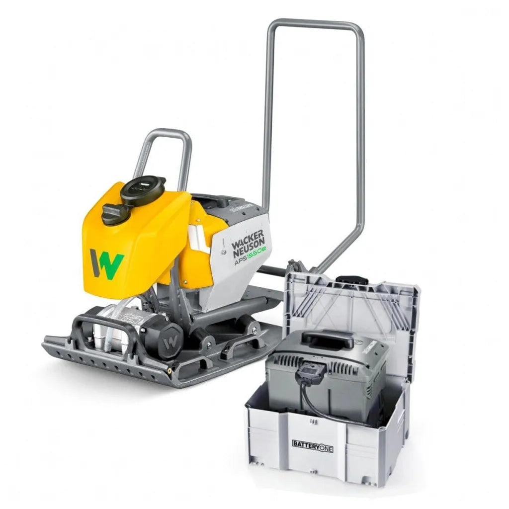 WACKER NEUSON APS1550WE BATTERY VIBRATORY PLATE WITH 2 BOB10 BATTERIES & QUICK CHARGER - 5100072090