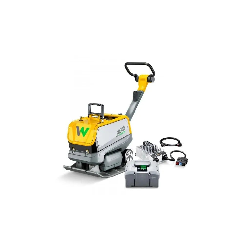 WACKER NEUSON APU3050E BATTERY VIBRATORY PLATE WITH 2 BOB14 BATTERIES & CHARGER - 5100072111